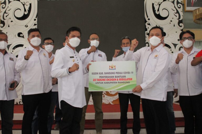 Pemkab Bandung dan Kadin Berkomitmen Tangani Pandemi di Sektor Ekonomi